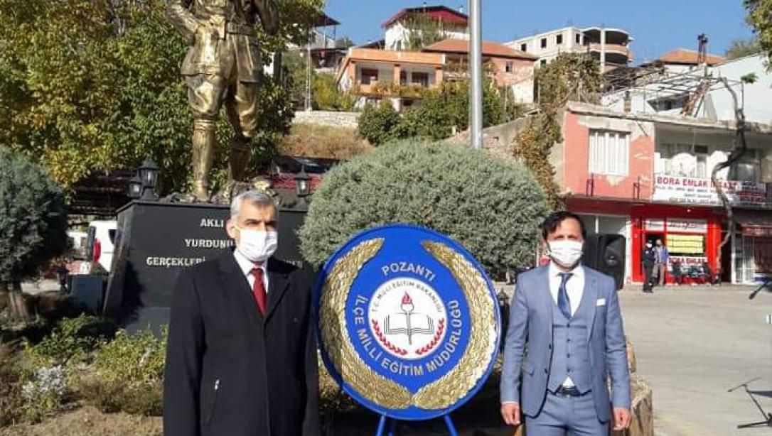 24 Kasım Öğretmenler günü kutlama programı kapsamında Atatürk Anıtına çelenk sunuldu.